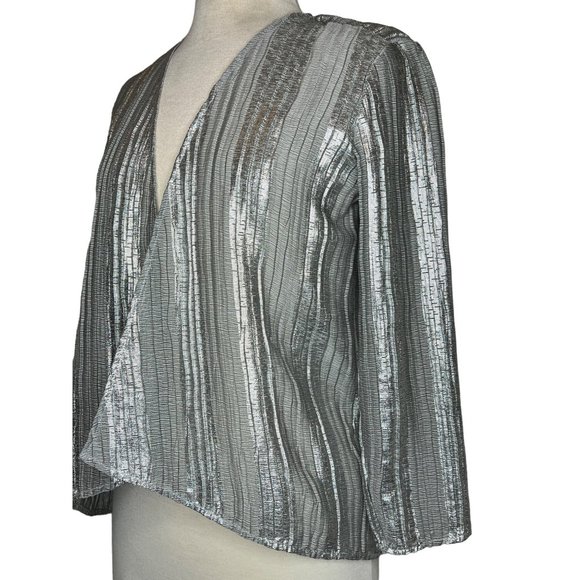 Chic's Blouse Silver Women's Size 00 US XS2 Open Front Long Sleeve Sparkly Made - Picture 2 of 13